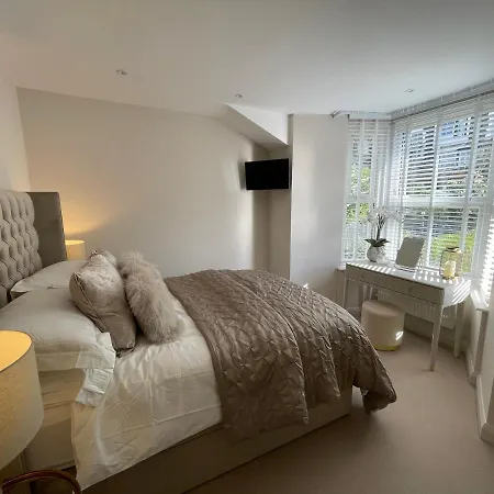 Heather Mere Cottage,