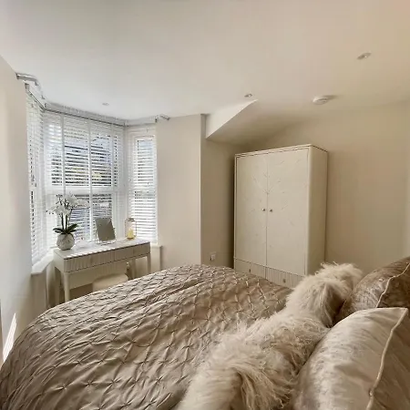 Heather Mere Cottage,